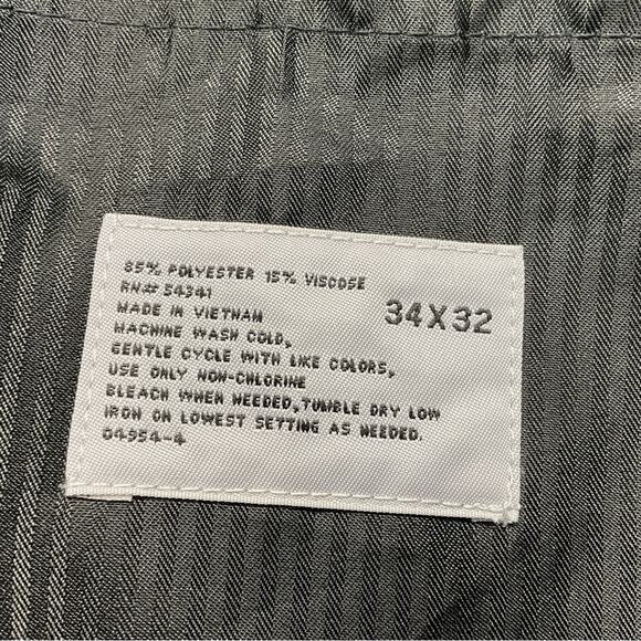 JF J. Ferrar Dress Pant Men's 34 x 32 Black/Gray Pin Stripe Slim Fit Flat Front - Picture 2 of 9